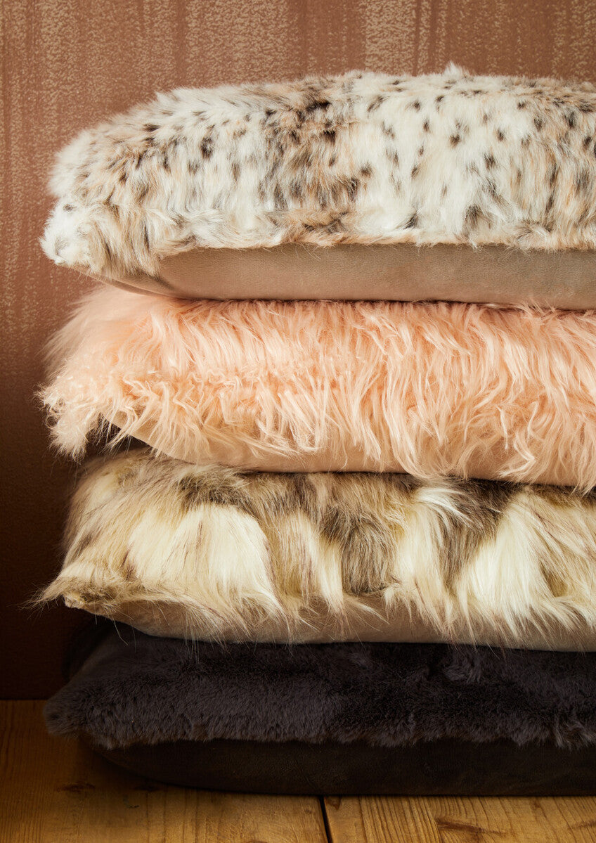 Bosie Animal Fo Fur Cushion Lamina