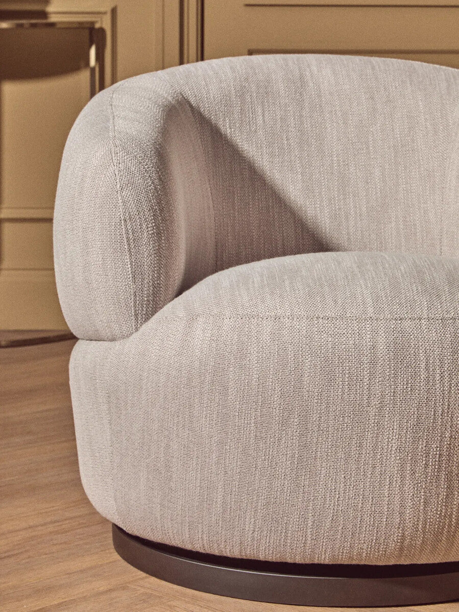 Textured Grey Curved Swivel Chair | Bordo