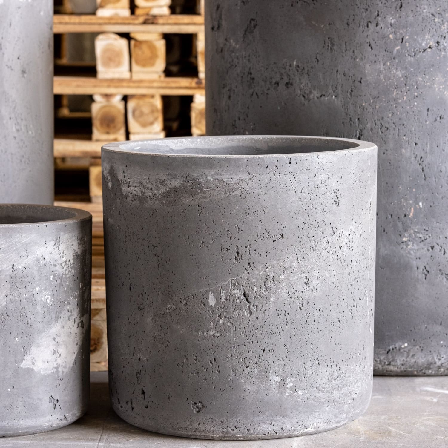 Aurella | Onyx Dusk – 20cm Medium Concrete Cylinder Planter – 4L Round Plant Pot
