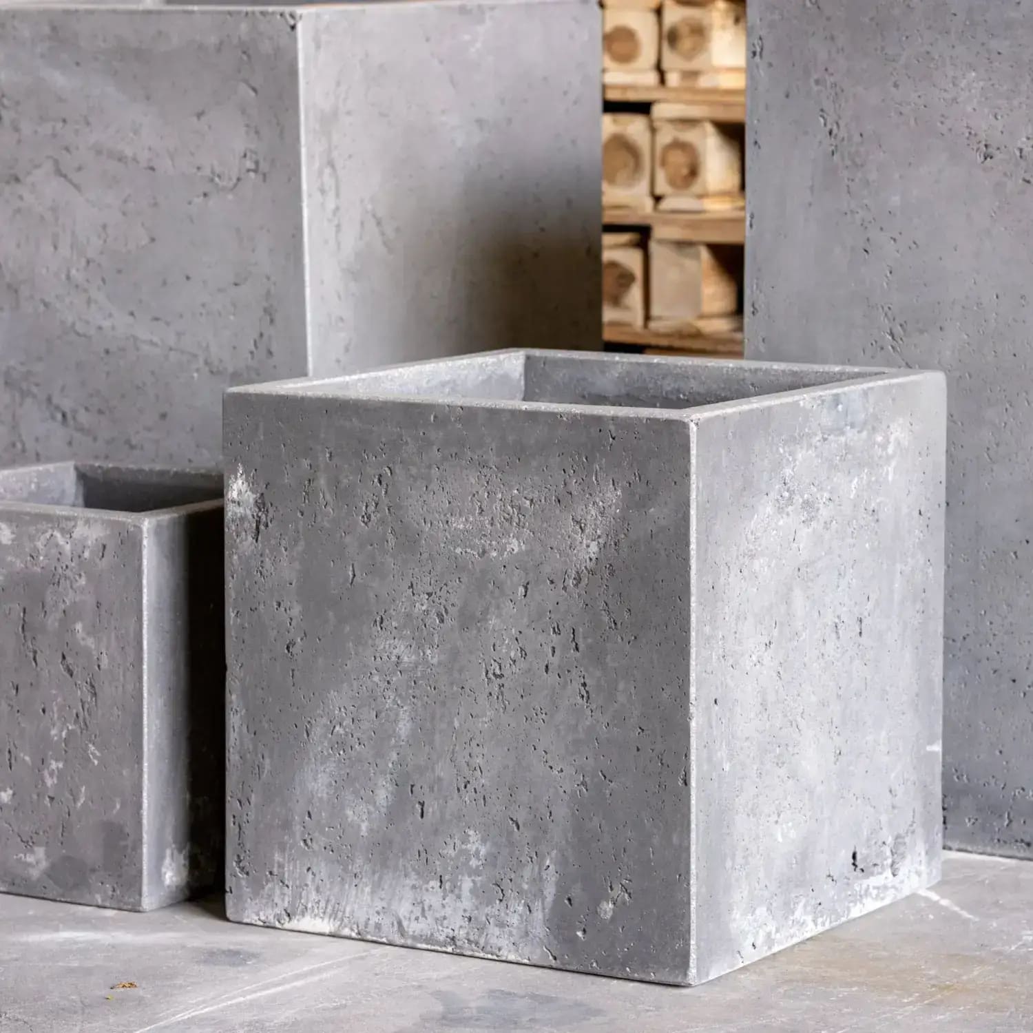 Cubrosa | Onyx Dusk – 20cm Medium Concrete Square Planter – 4L Cube Plant Pot