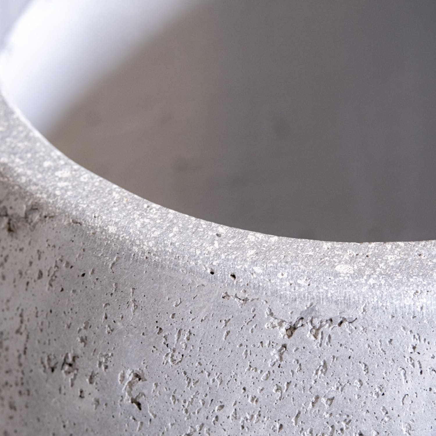 Orbello | Onyx Dusk – 22cm Concrete Sphere Planter – 3L Round Plant Pot