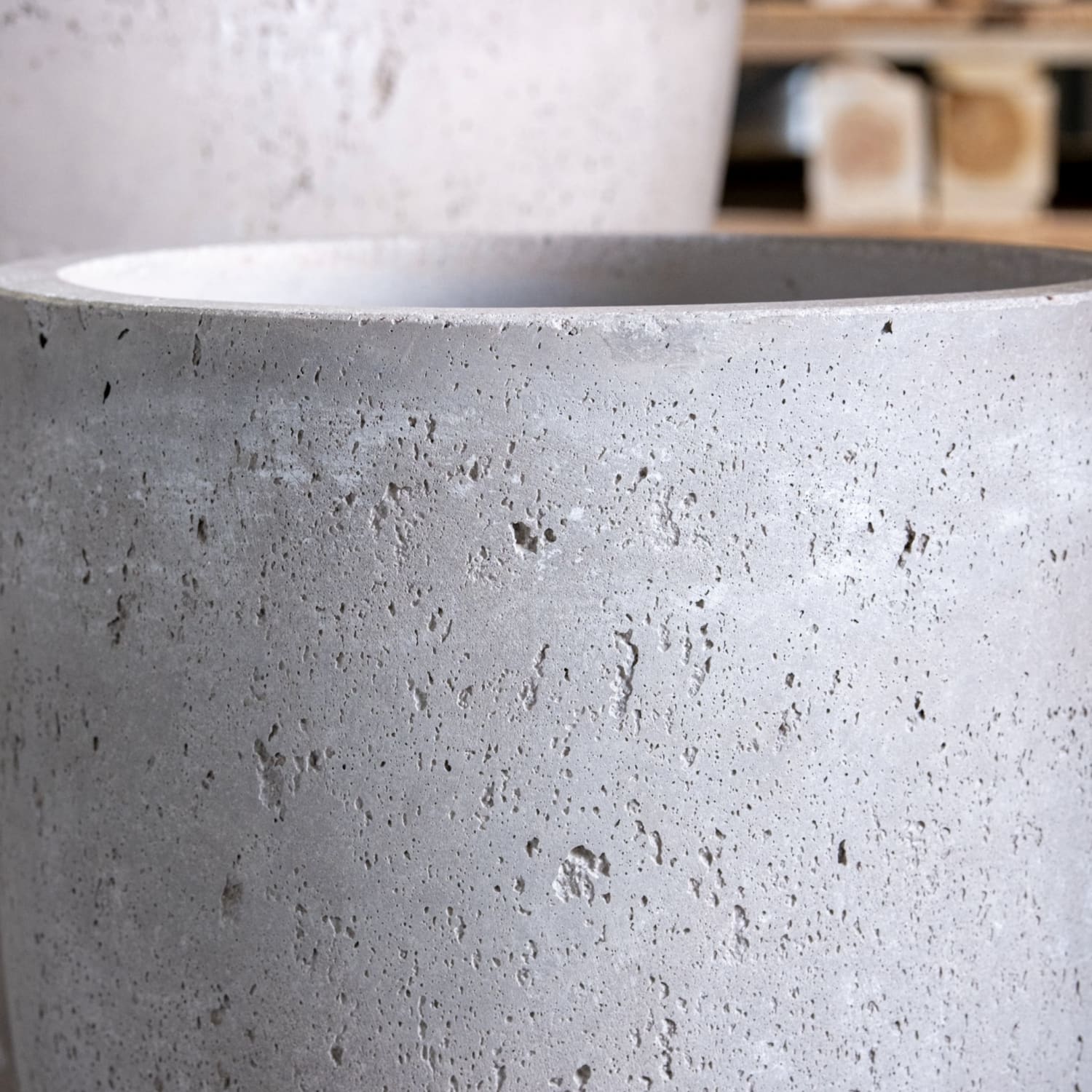 Vessara | Truffle – 100cm XXL Tall Concrete Planter – 172L Round Plant Pot